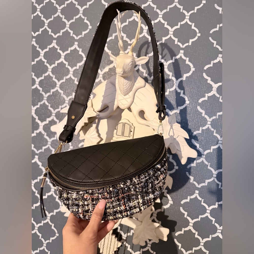 Chic Black and White Tweed Women's Fanny Pack